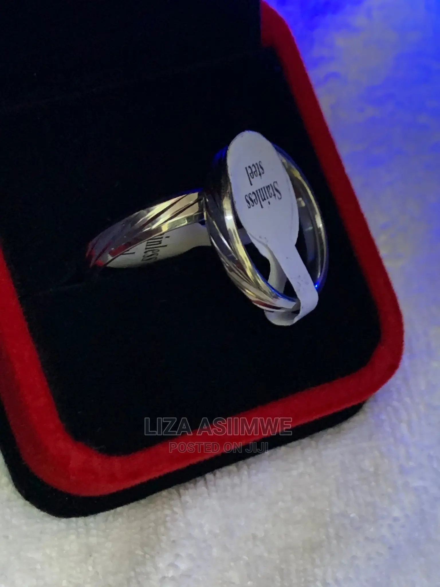 Couple Wedding Rings Available at a Good Price