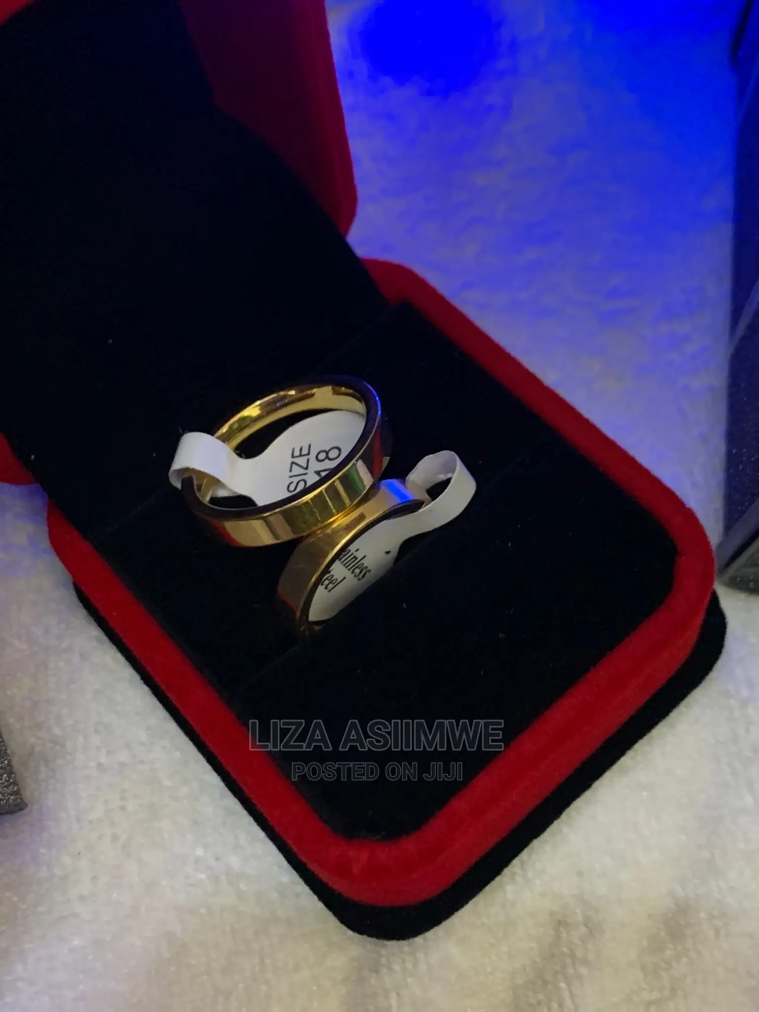 Simple Wedding Rings Available at a Fair Price