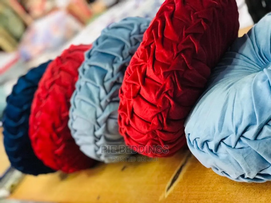 Round Cushions