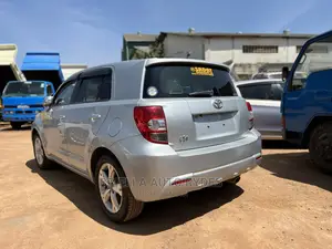 Toyota IST 2008 Silver