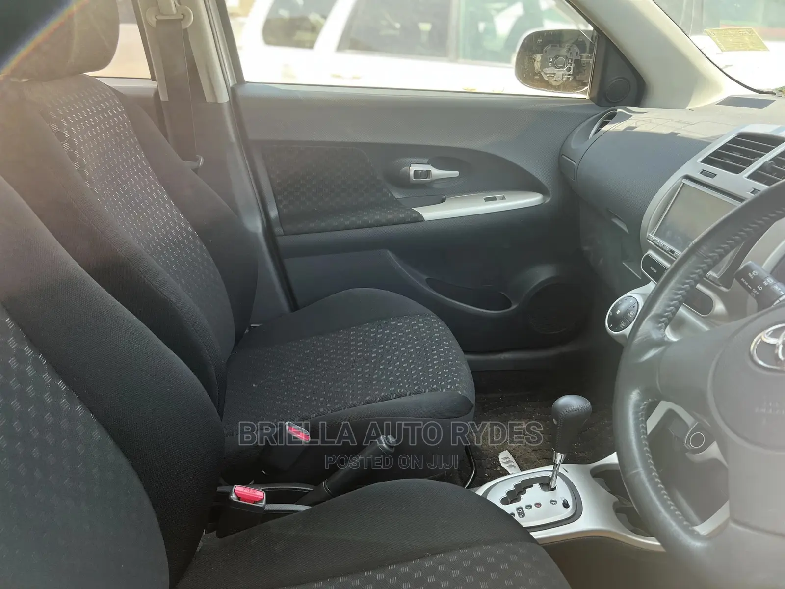 Toyota IST 2008 Silver