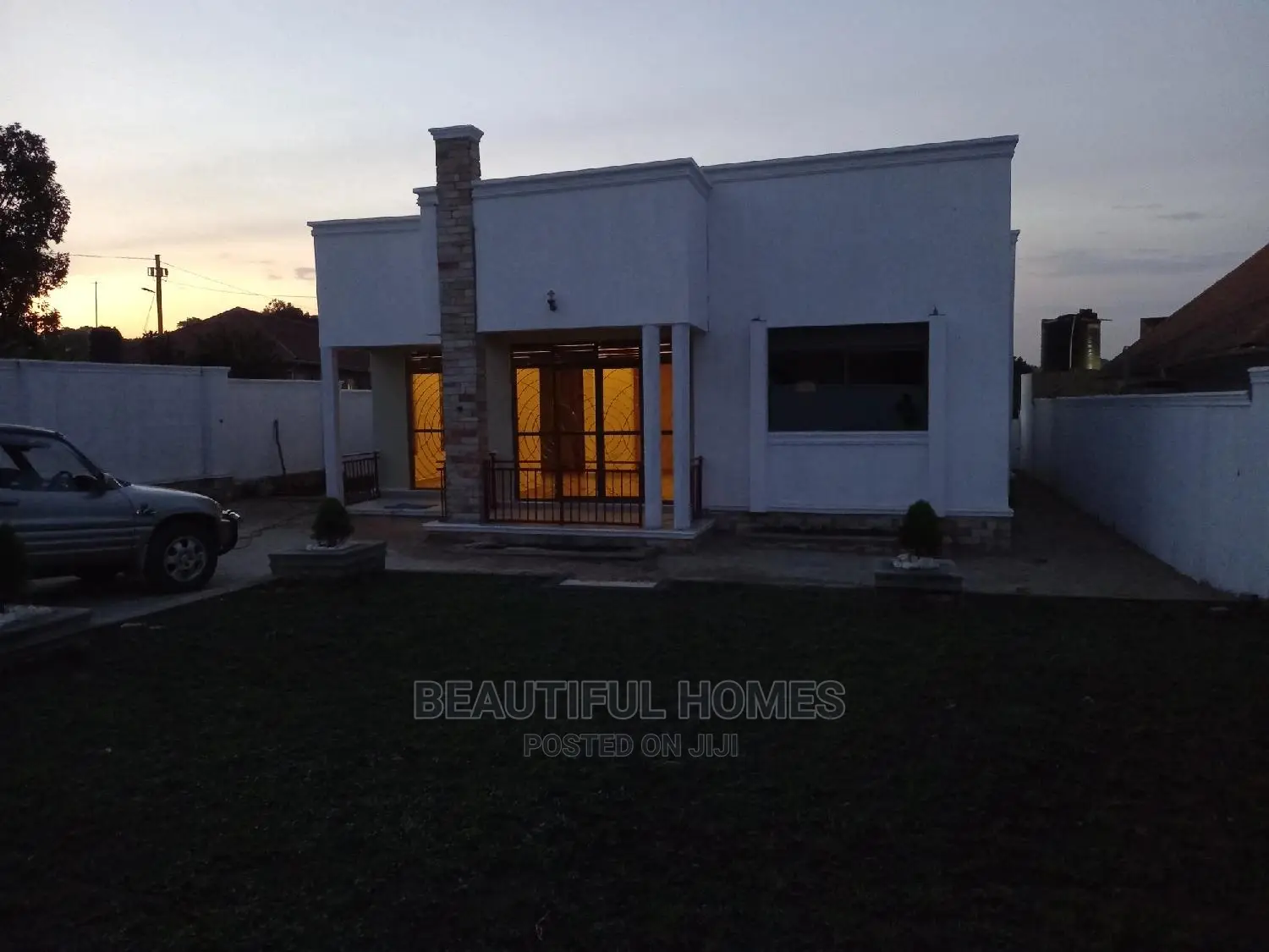 Furnished 4bdrm Bungalow in Kira for Sale