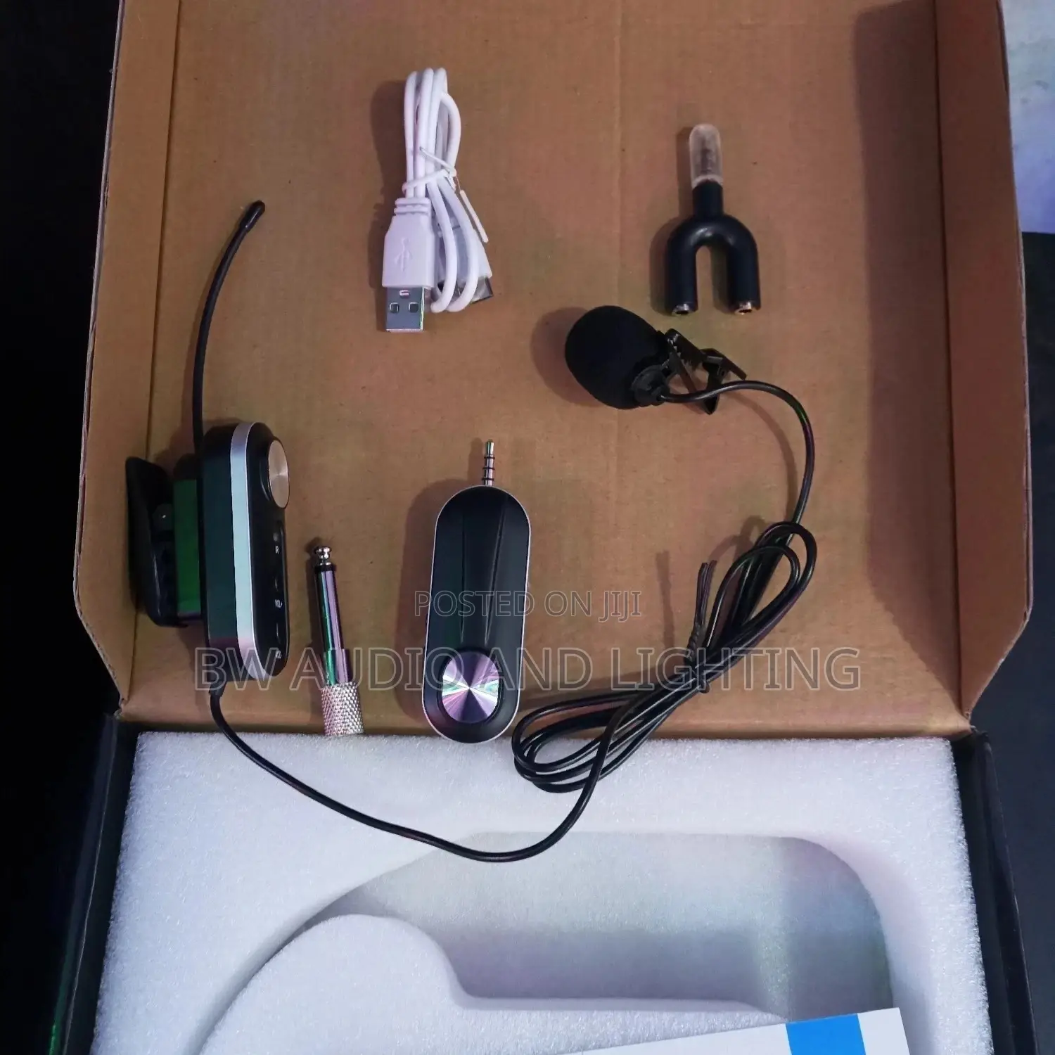 Wireless Clip Microphone for Camera Smartphone