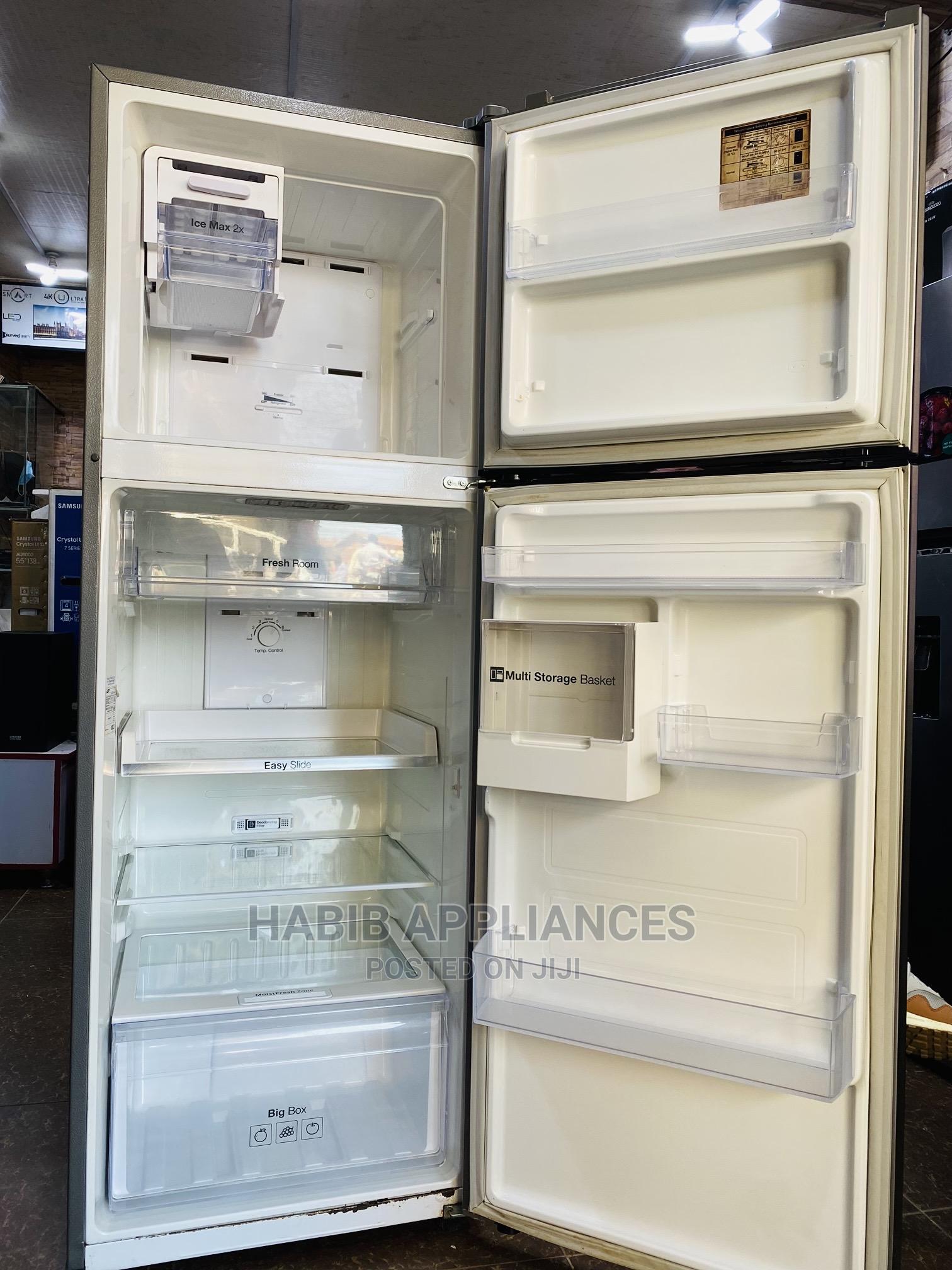 400L Samsung Fridge Frost Free Model RT40FAREDSA in Central Division