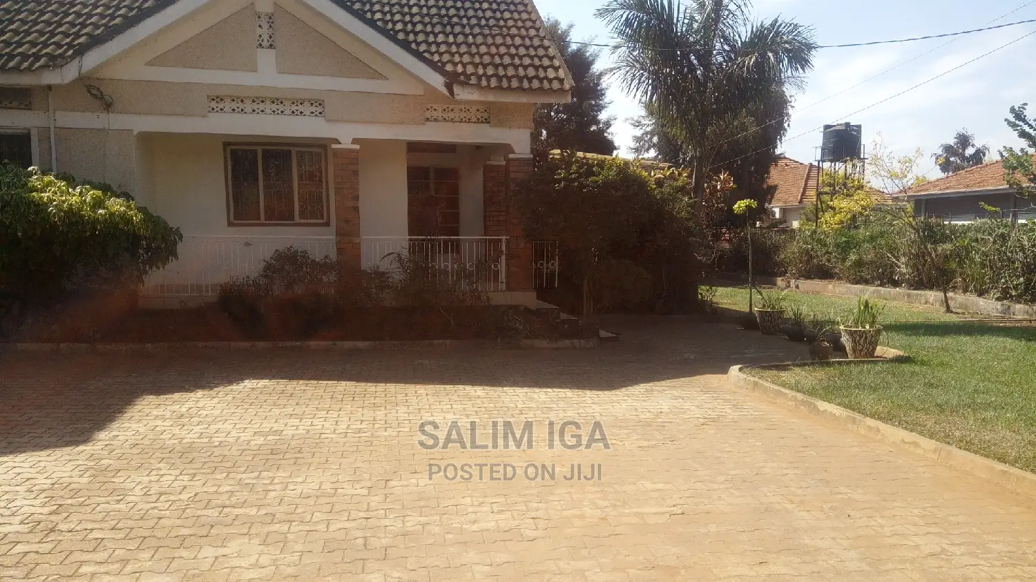 3bdrm Bungalow in Kololo Property, Central Division for Rent