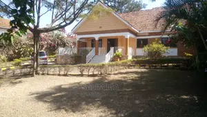4bdrm Bungalow in Kololo Property, Central Division for Rent