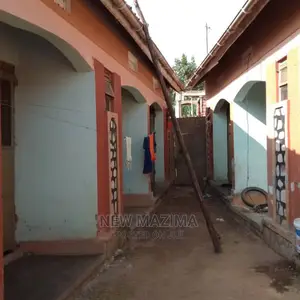 6bdrm House in Nansana, Central Division for Sale