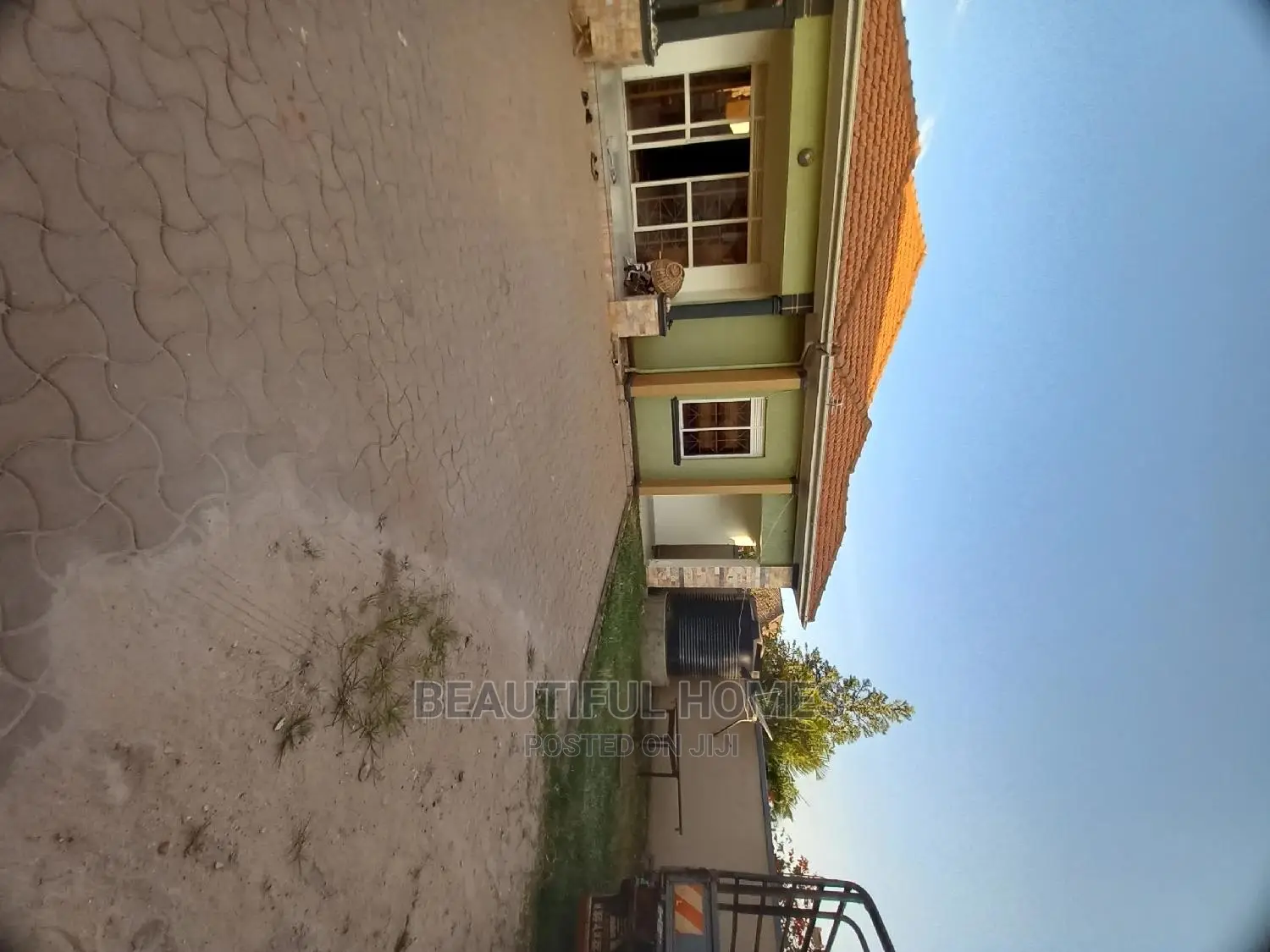 Furnished 4bdrm Bungalow in Kira Mamerito Road for Sale