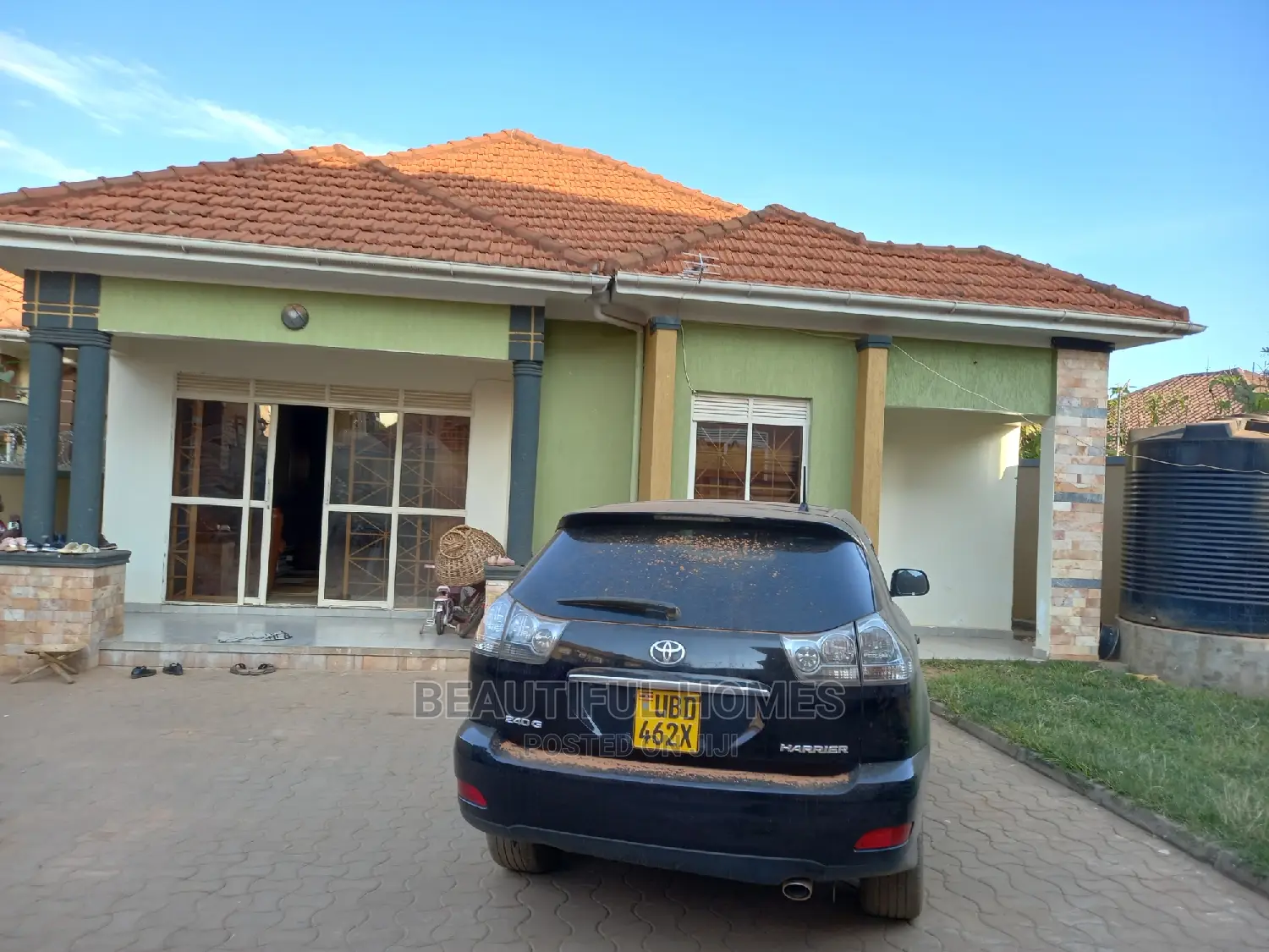 Furnished 4bdrm Bungalow in Kira Wealthy for Sale