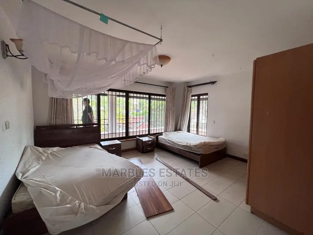 Furnished 4bdrm Penthouse in Central Division for Rent