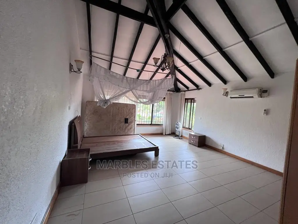 Furnished 4bdrm Penthouse in Central Division for Rent