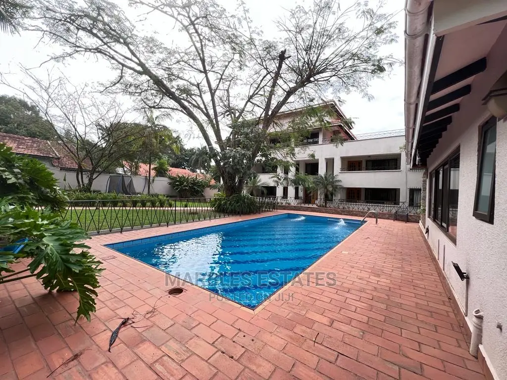 Furnished 4bdrm Penthouse in Central Division for Rent