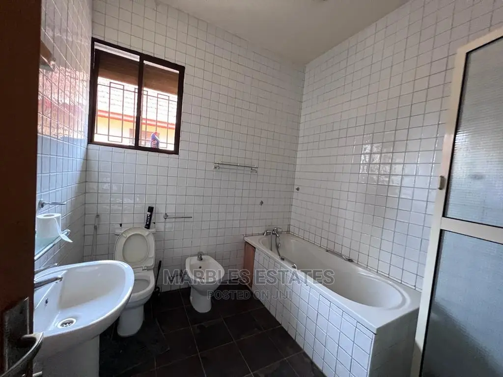 Furnished 4bdrm Apartment in Naguru, Central Division for Rent