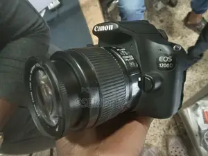 Canon Eos 1200d.