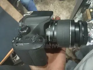 Canon Eos 1300d.