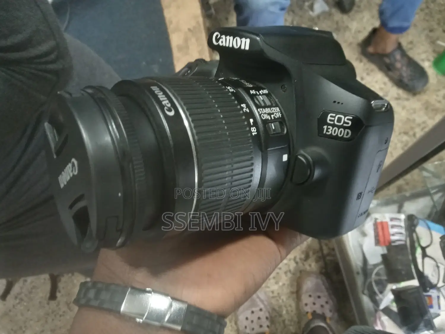 Canon Eos 1300d.
