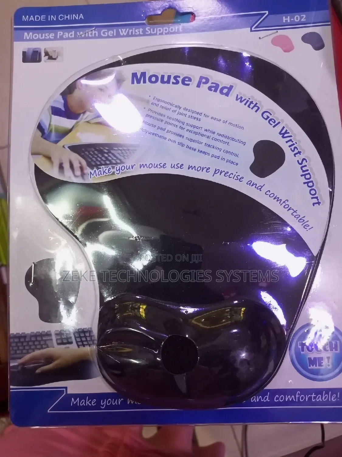 Mouse Pad With Gel Wrist Support