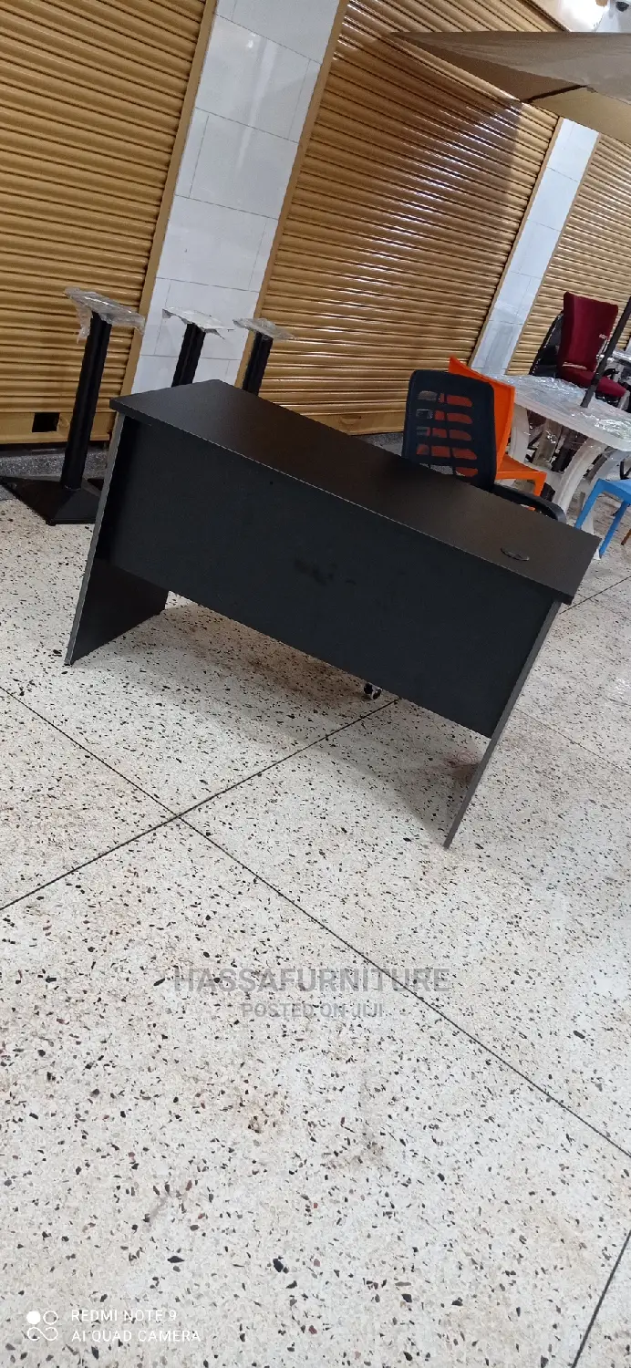 Office Set of Table and Chair