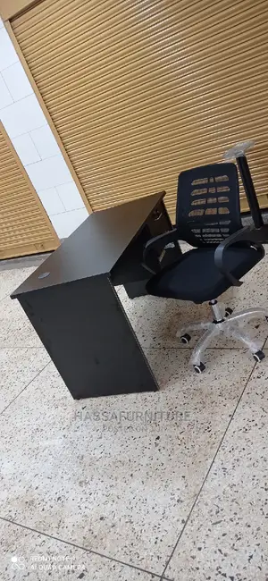 Office Set of Table and Chair