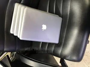 Laptop Apple MacBook Pro 2012 4GB Intel Core I5 HDD 500GB