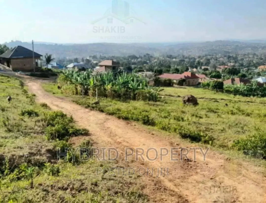 Plots for Sale at Kayunga~Gombe [Wakiso] Estate~Hoima Road.