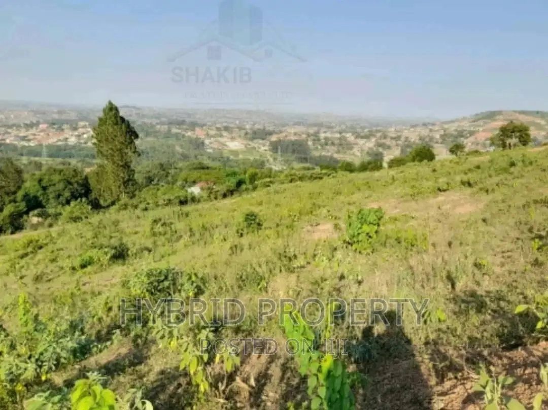 Plots for Sale at Kayunga~Gombe [Wakiso] Estate~Hoima Road.