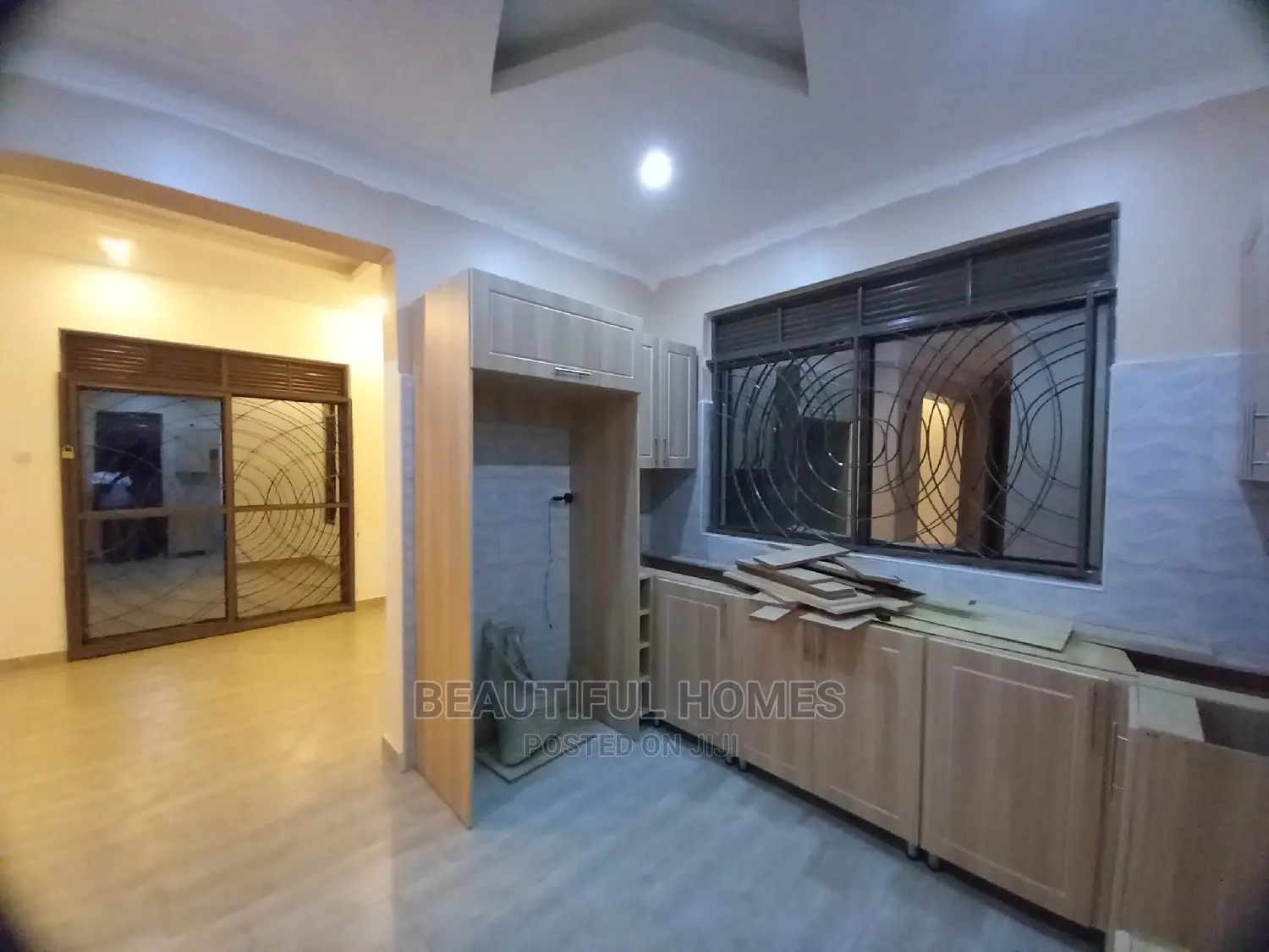 Furnished 4bdrm Bungalow in Kira for Sale