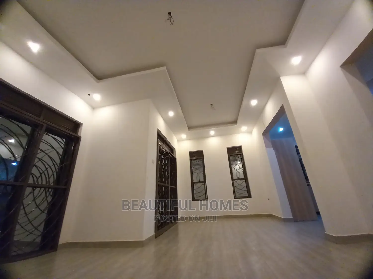 Furnished 4bdrm House in Kira for Sale