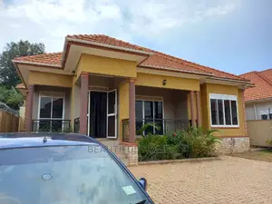 Furnished 4bdrm Bungalow in Kira Tarmacked for Sale