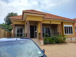 Furnished 4bdrm Bungalow in Kira Tarmacked for Sale