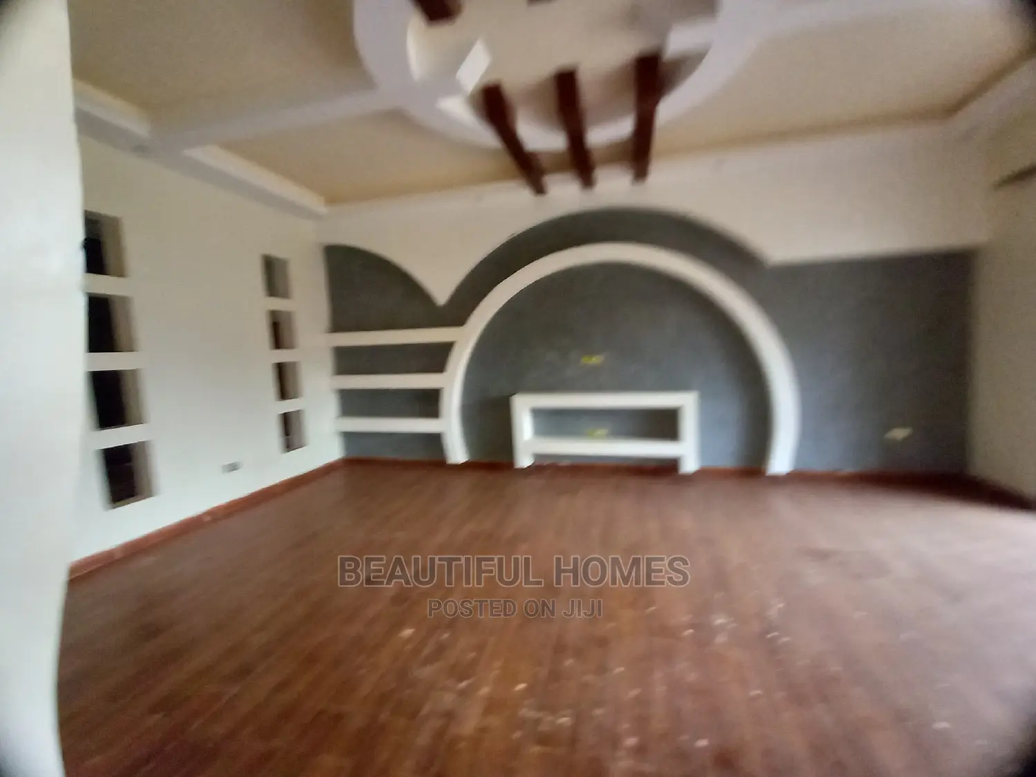 Furnished 4bdrm Bungalow in Kira Tarmacked for Sale