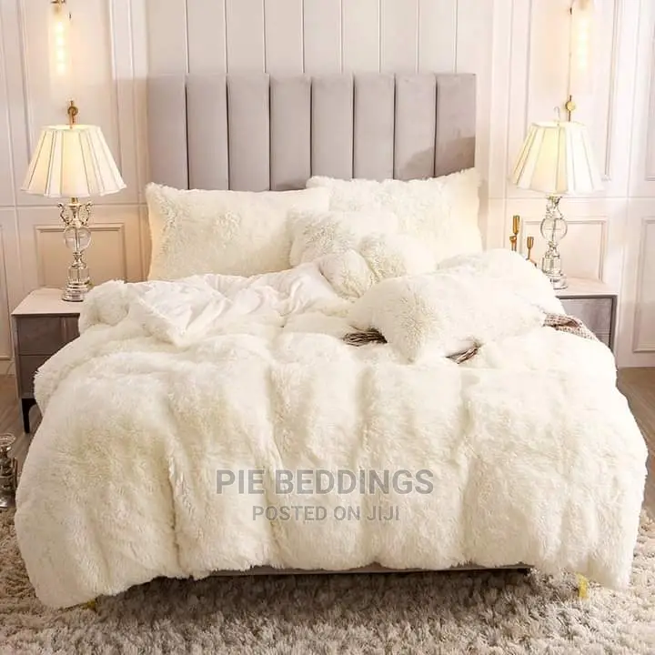 Lavish Bedcover