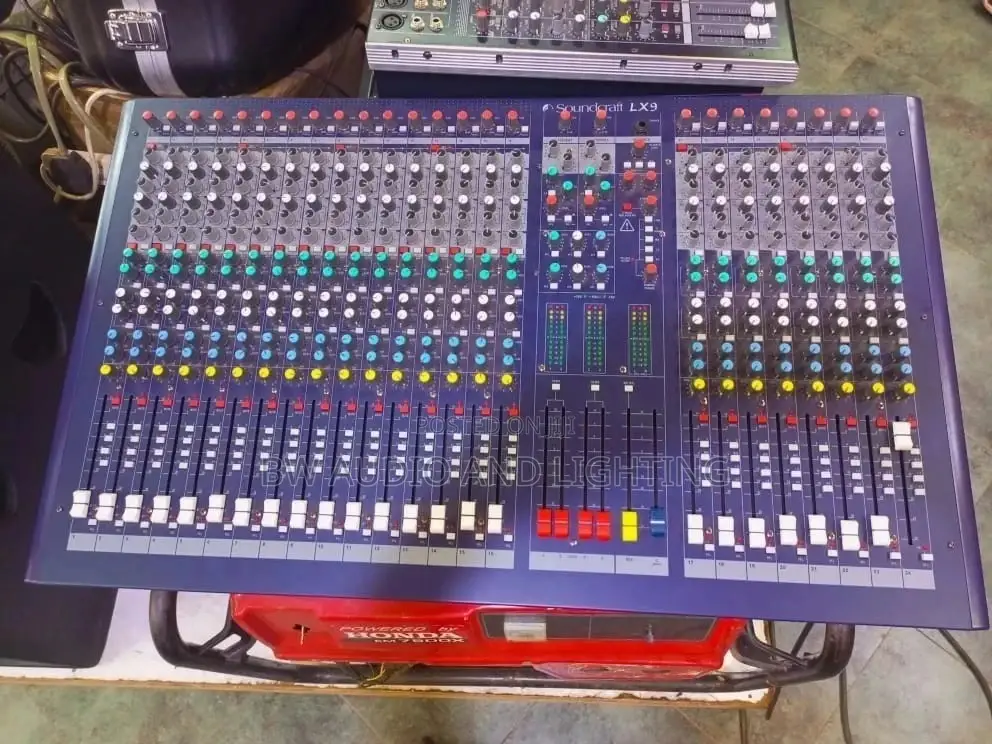 Sound Craft 24channel Live Mixer