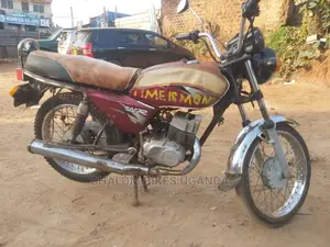 Benelli TNT 2016 Red