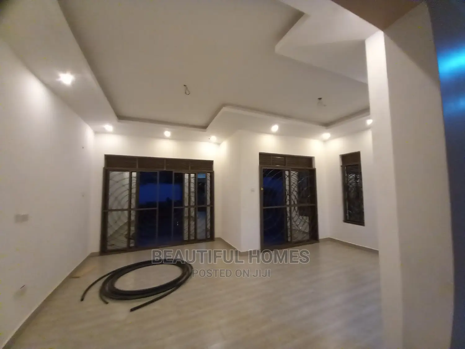 Furnished 4bdrm Bungalow in Kira for Sale