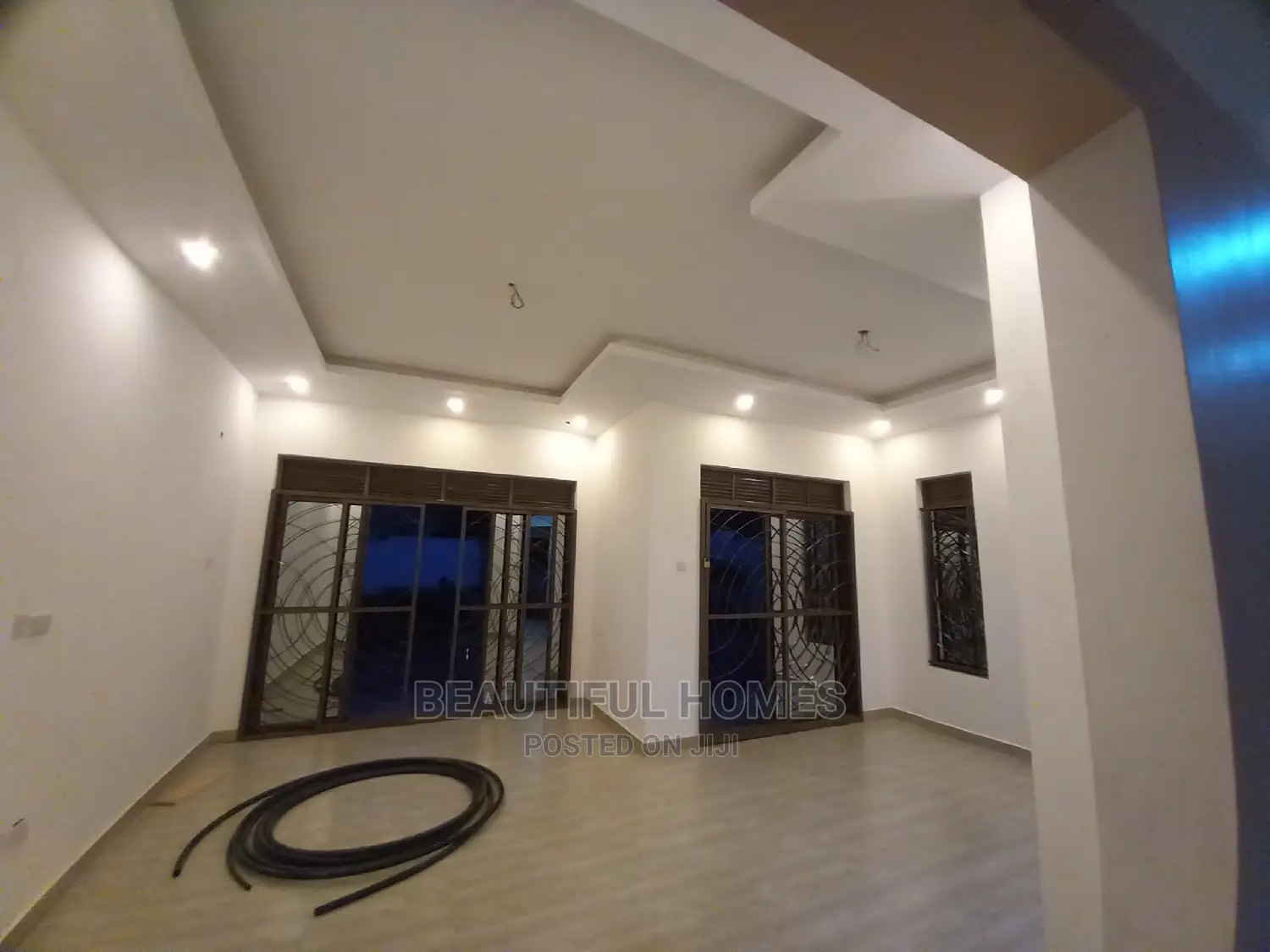 Furnished 4bdrm Bungalow in Kira for Sale
