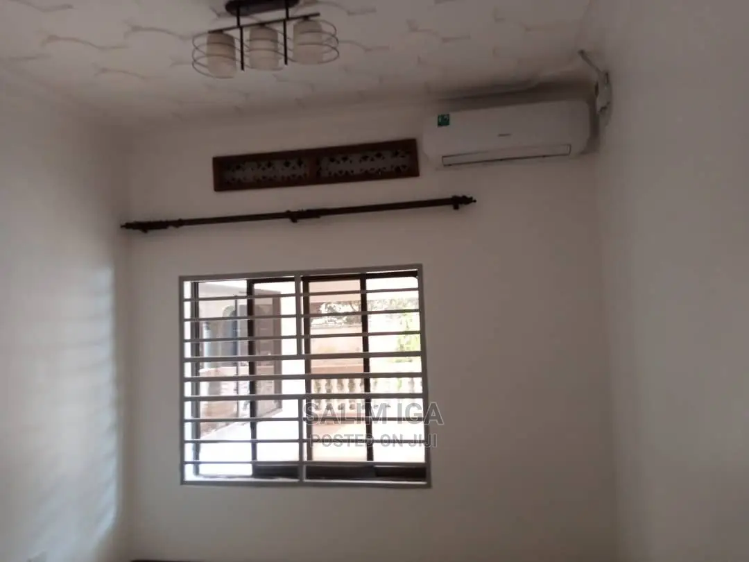 5bdrm Bungalow in Kololo Property, Central Division for Rent