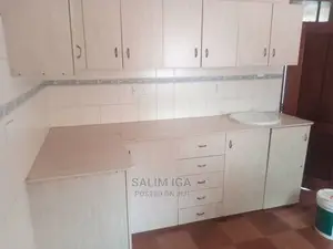 5bdrm Maisonette in Kololo Property, Central Division for Rent