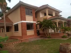 5bdrm Maisonette in Kololo Property, Central Division for Rent