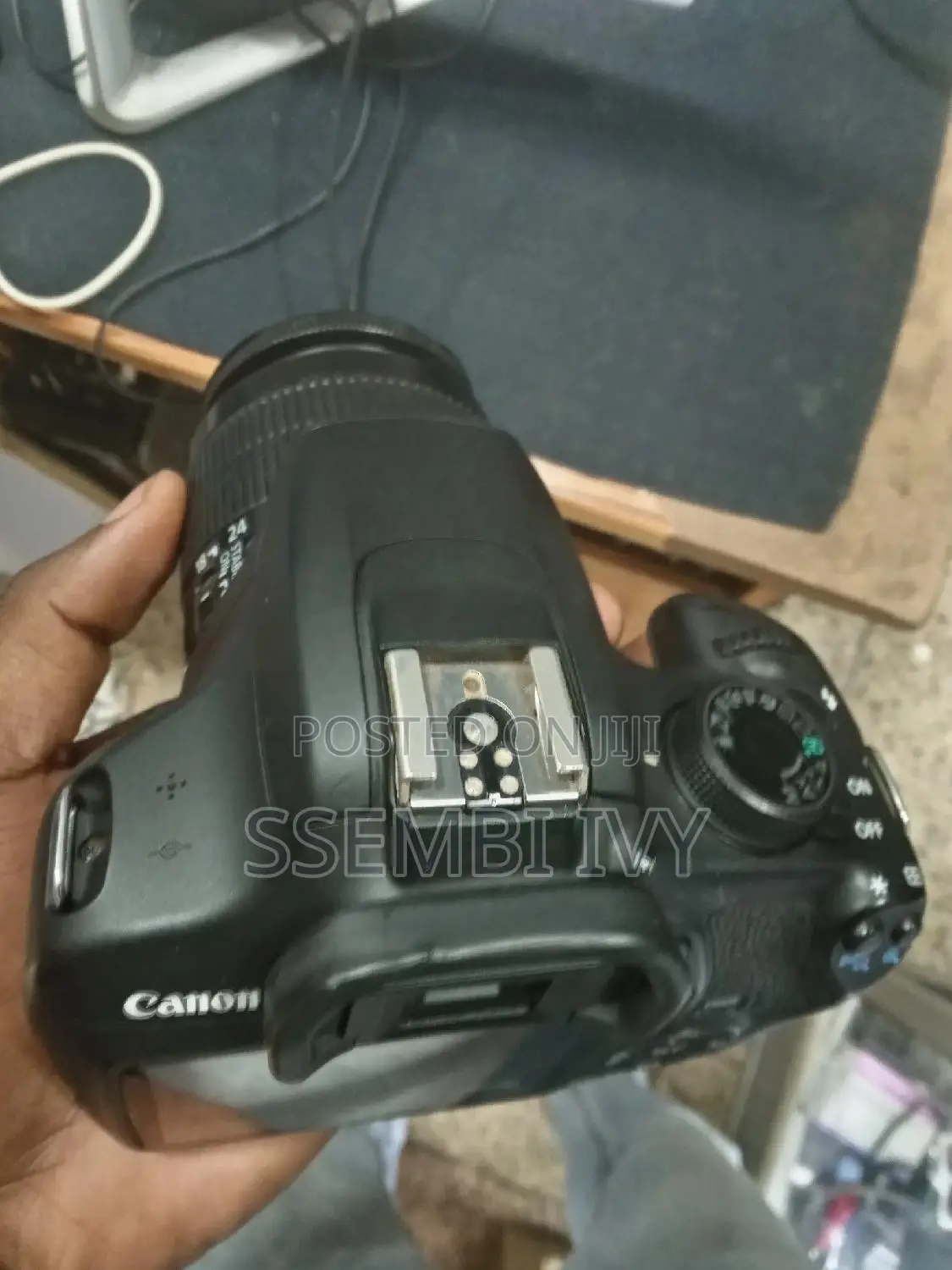 CANON 1200D Camera.