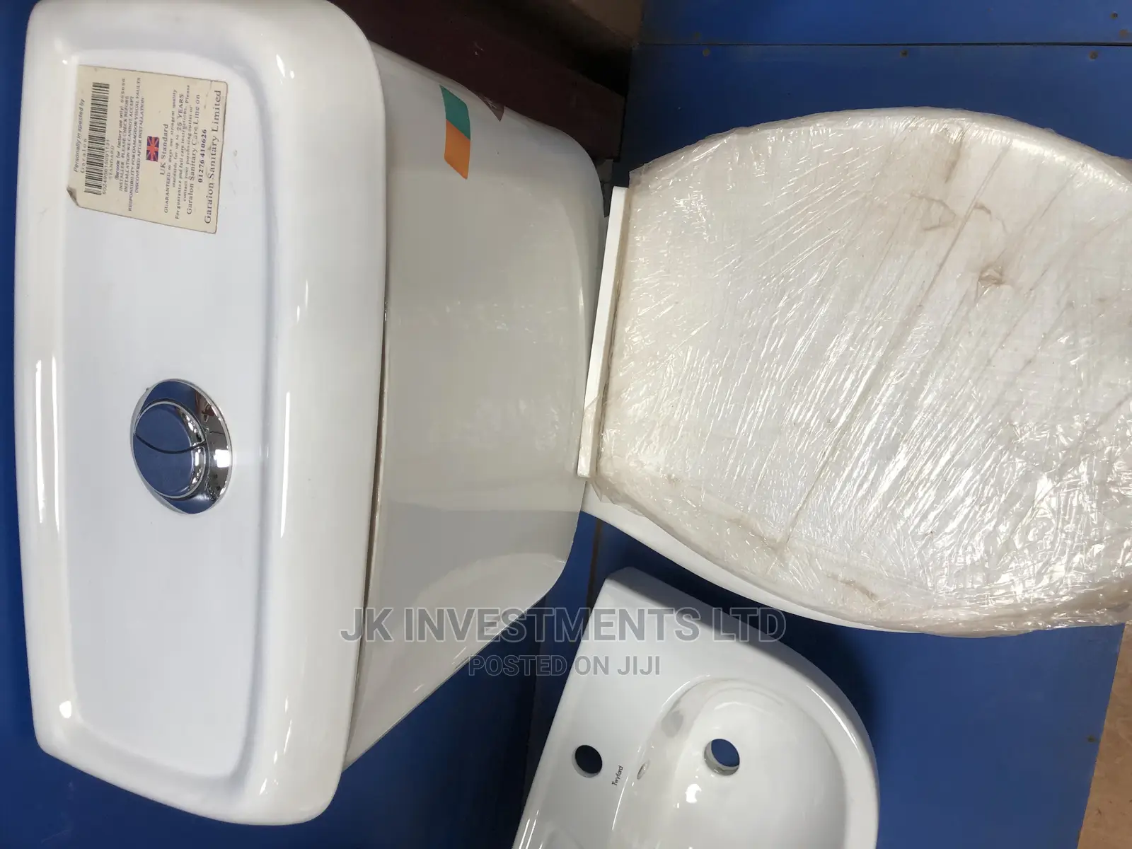 Flashing Toilet Twyford Complete in Central Division Plumbing & Water