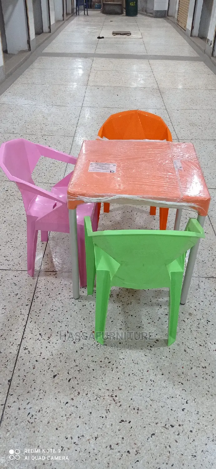 Adix Restaurant Set