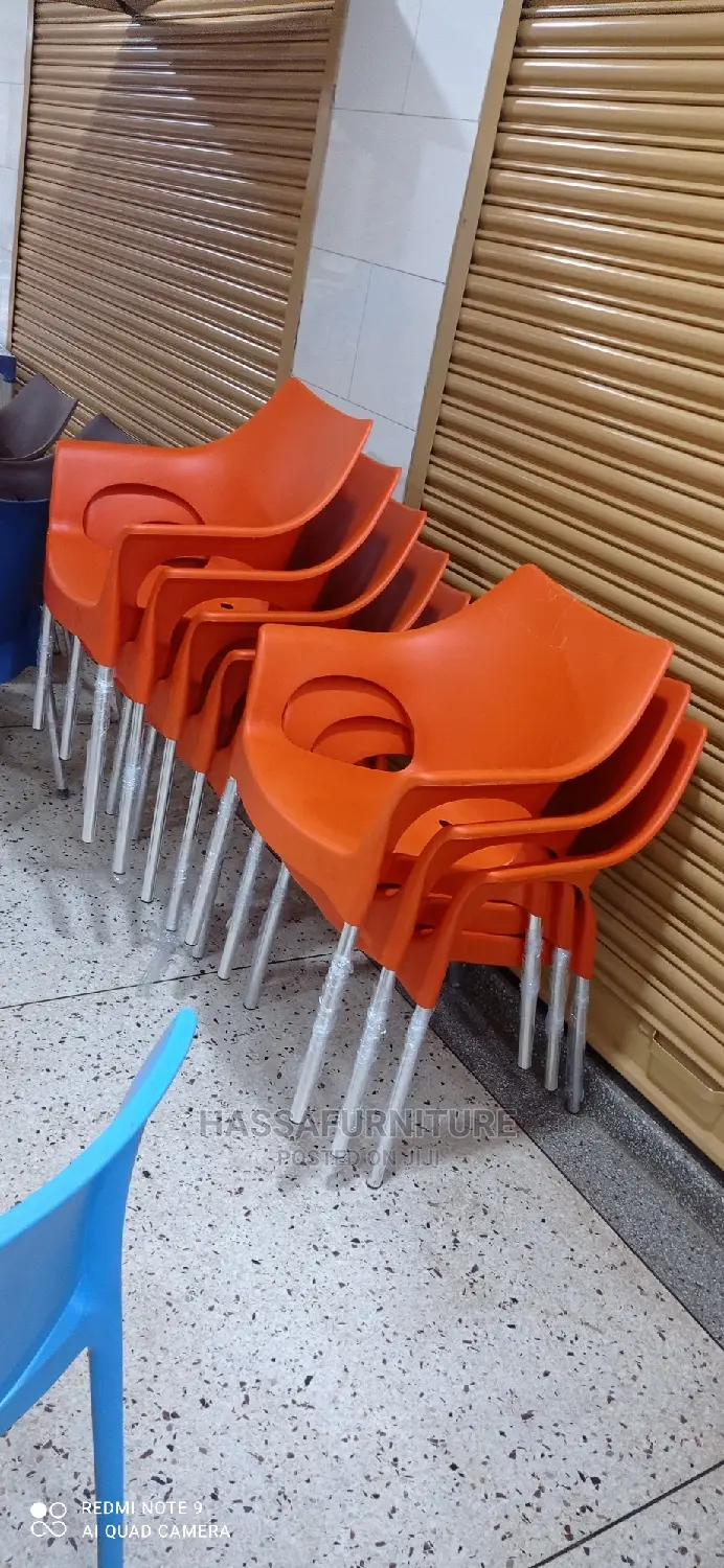 Plastic Restaurant Chair's Colour Orange