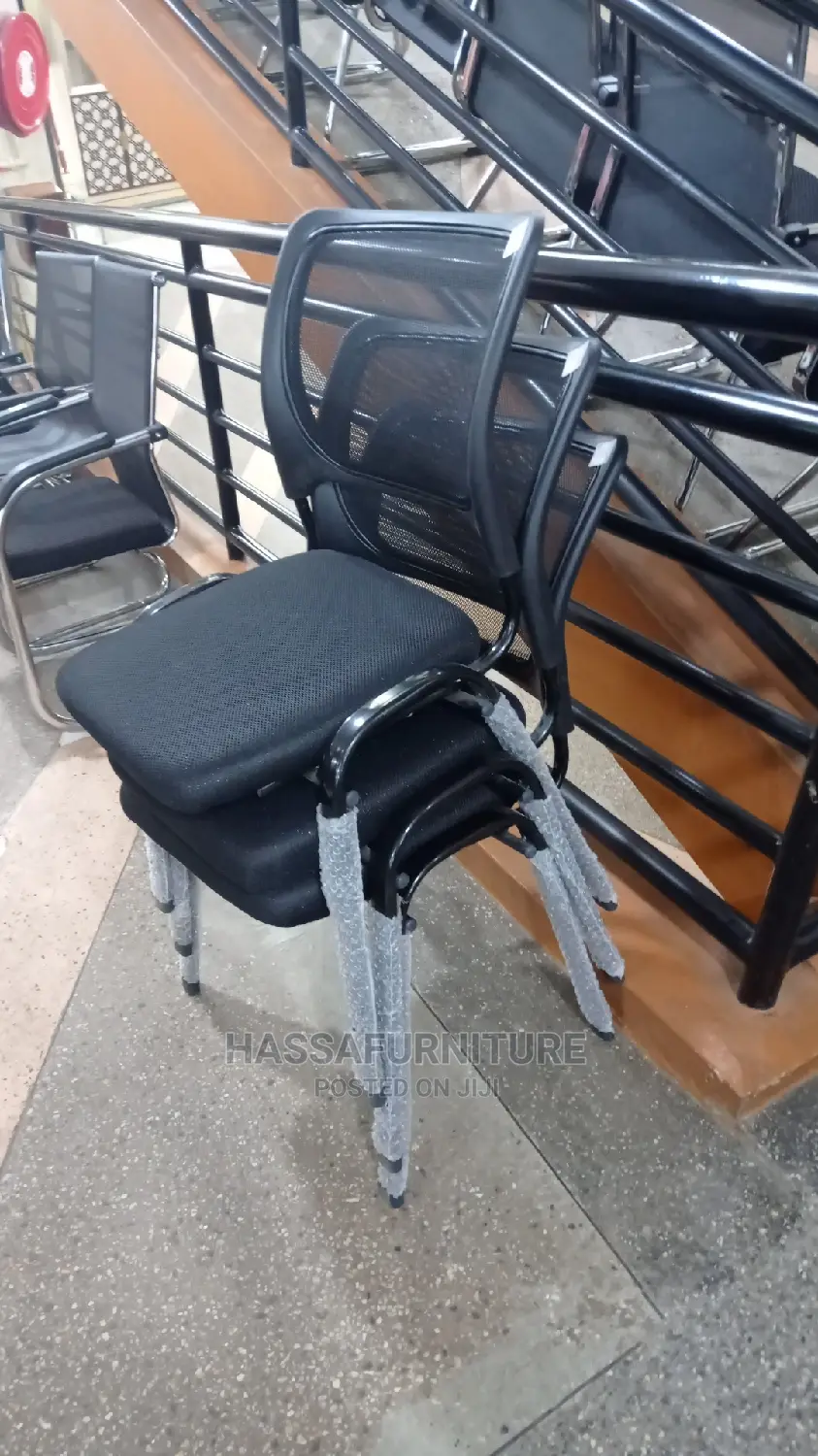 Mesh Visitors Chair