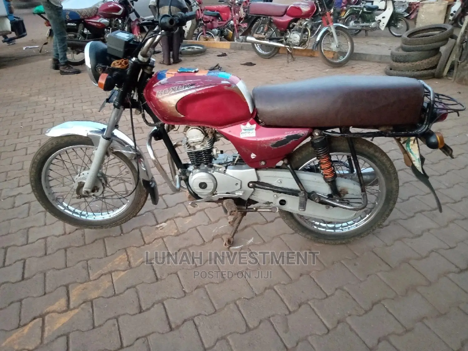 Bajaj Pulsar 220 F 2019 Red