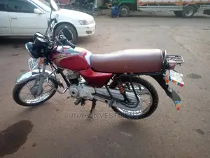 Bajaj RE 2021 Red