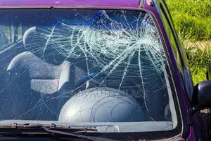 Windscreen Glass Replacement.