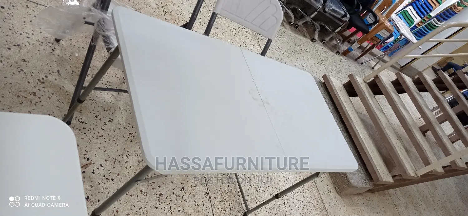 Outdoor Cocktail Table 120cm