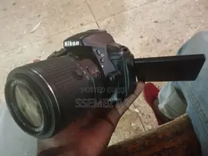 Nikon D5300.