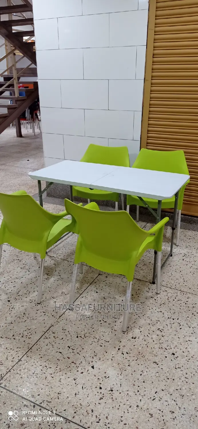 4seaters Restaurant Set Available